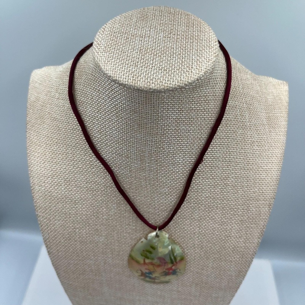 VTG Hand-Painted Mother-Of-Pearl Polo Match Persian Storyteller Pendant Necklace - Picture 6 of 9